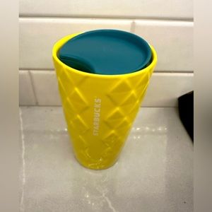Starbucks Hawaii Collection  Pineapple Ceramic 12oz Tumbler with lid- never used